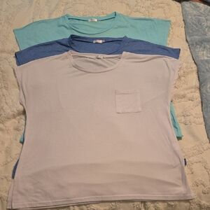 Set Of 3 Womens Casual T-Shirt Set - Blue, Light Blue, White  Size 2XL (#9)